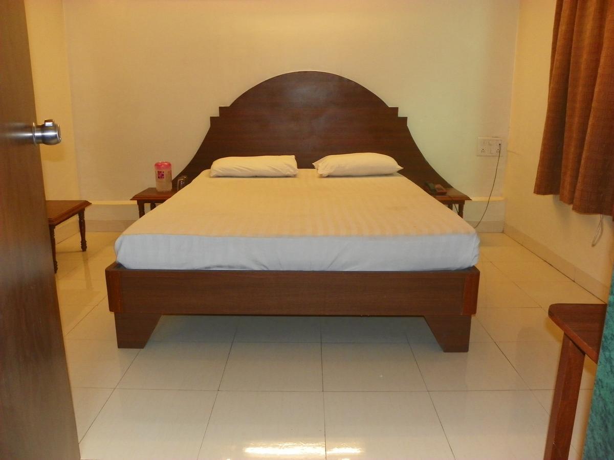 Hotel Rajdeep 浦那 外观 照片