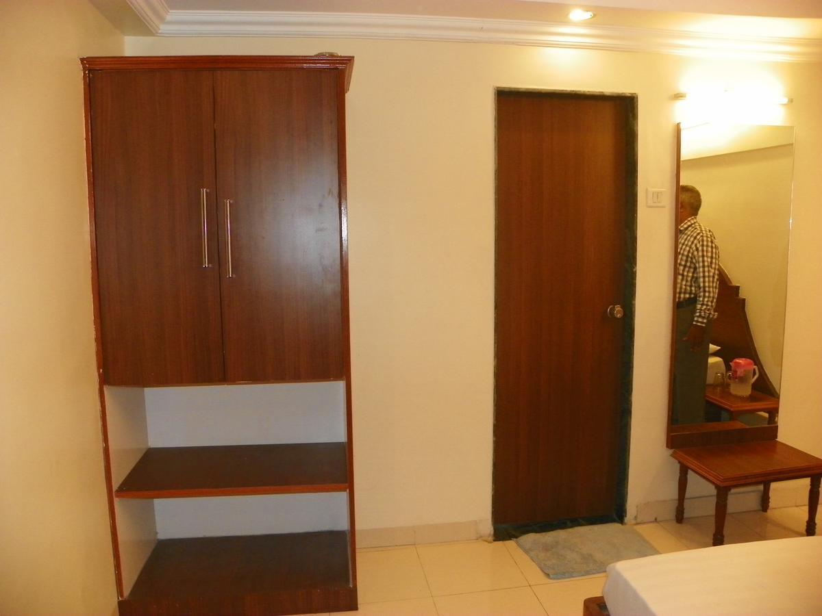Hotel Rajdeep 浦那 外观 照片