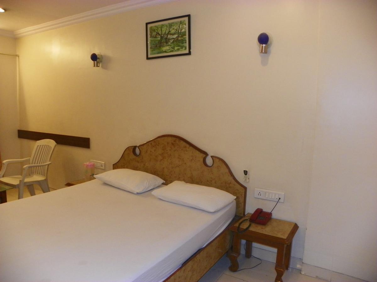 Hotel Rajdeep 浦那 外观 照片