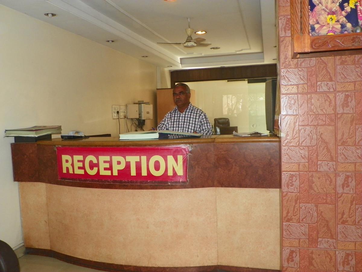 Hotel Rajdeep 浦那 外观 照片
