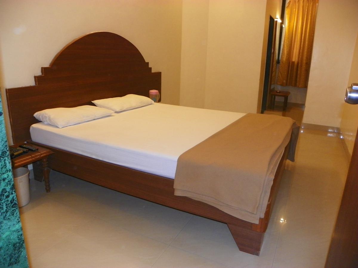 Hotel Rajdeep 浦那 外观 照片
